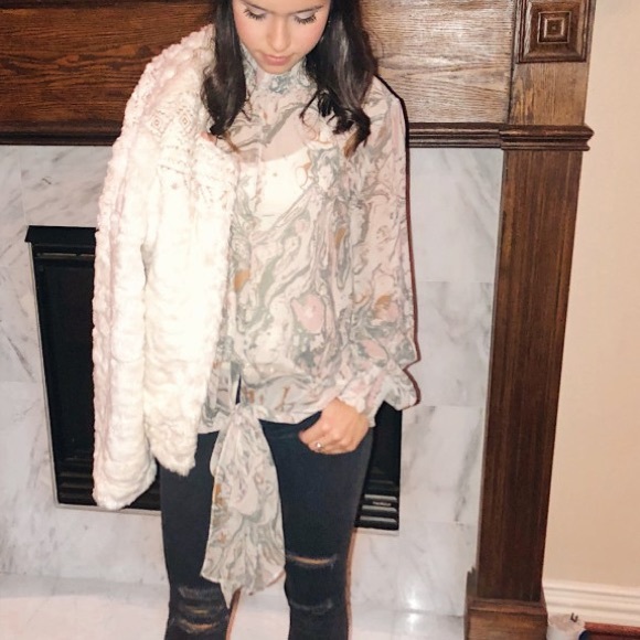 Turtle neck watercolor top - Picture 3 of 5